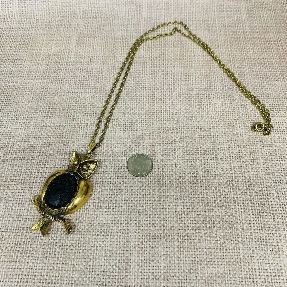 ‎VTG Gold Black Owl Necklace